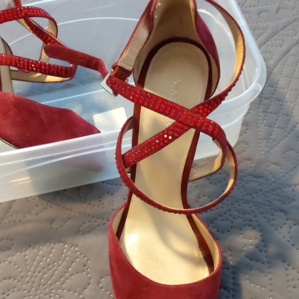 Shoes - Picture 3 of 3